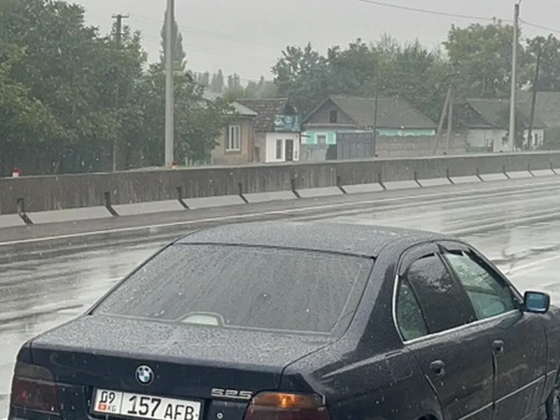 BMW 525