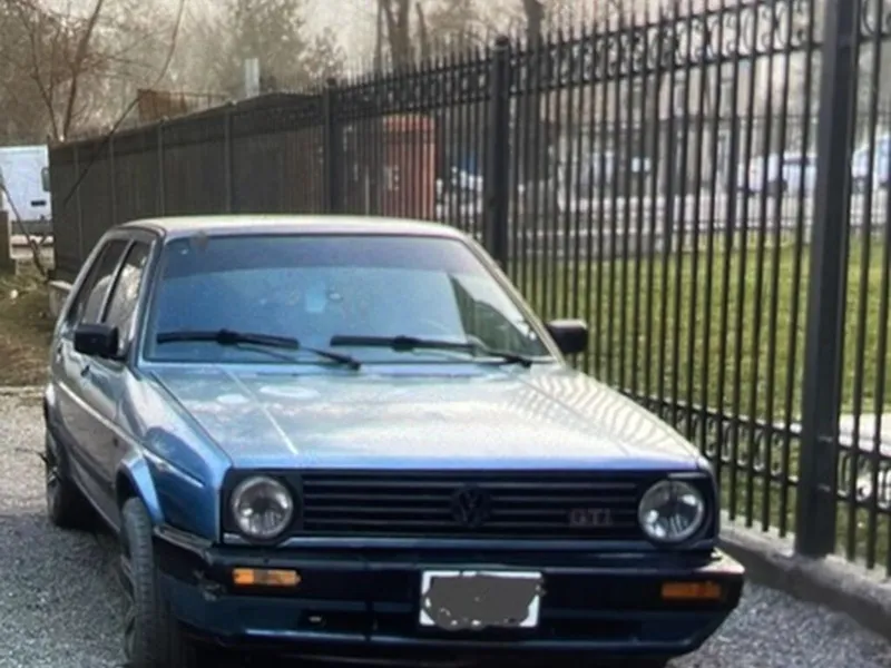 Volkswagen Golf GTI