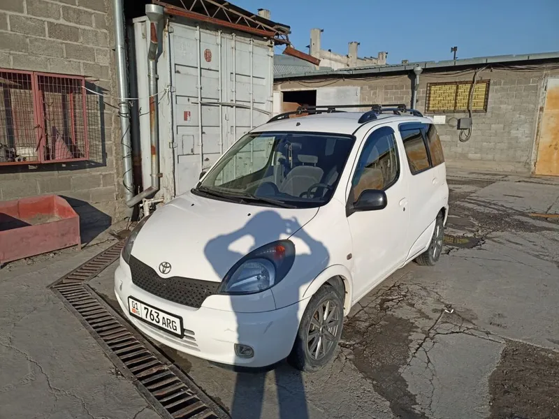 Toyota Yaris Verso