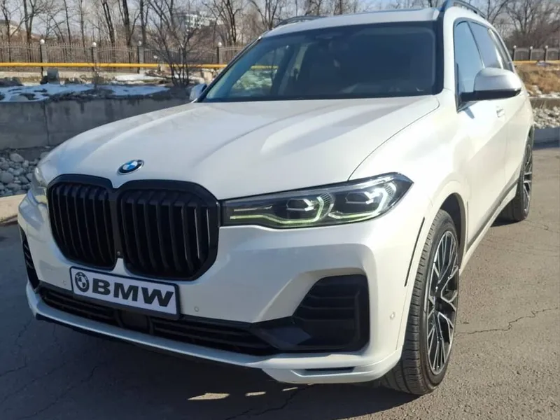 BMW X7