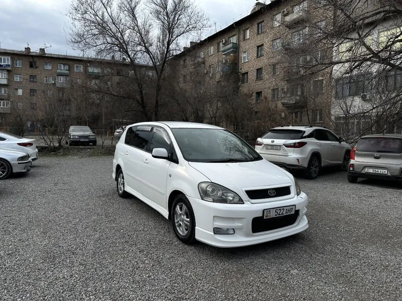 Toyota Ipsum