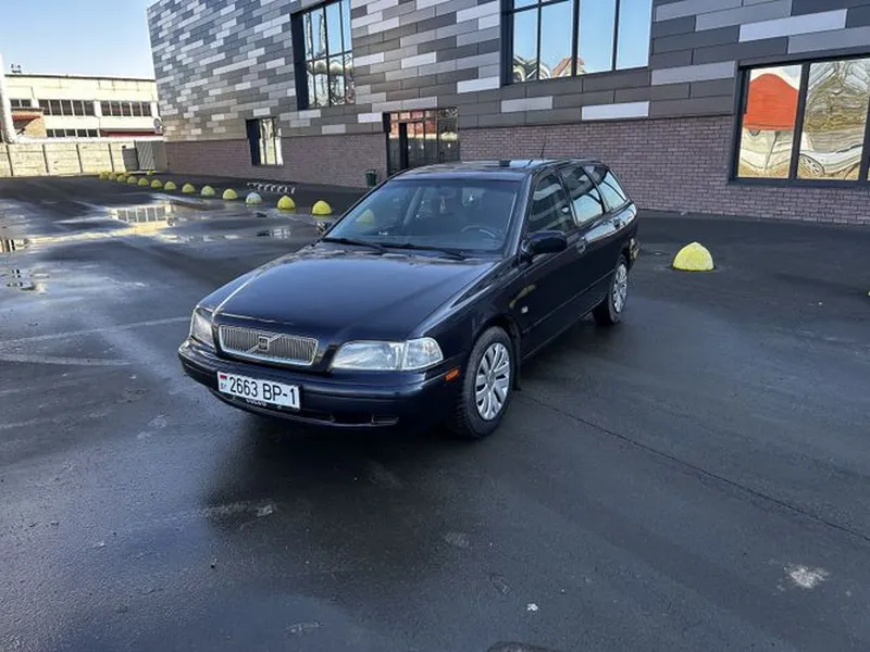 Volvo V40