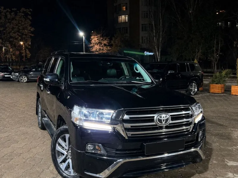 Toyota Land Cruiser
