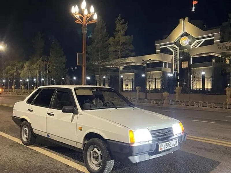 VAZ 21099