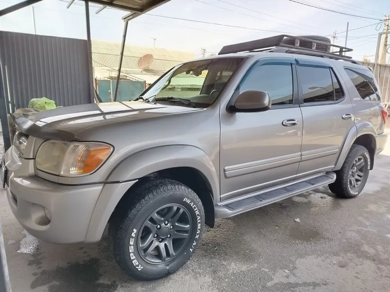 Toyota Sequoia