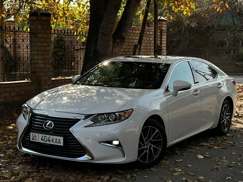 Lexus ES