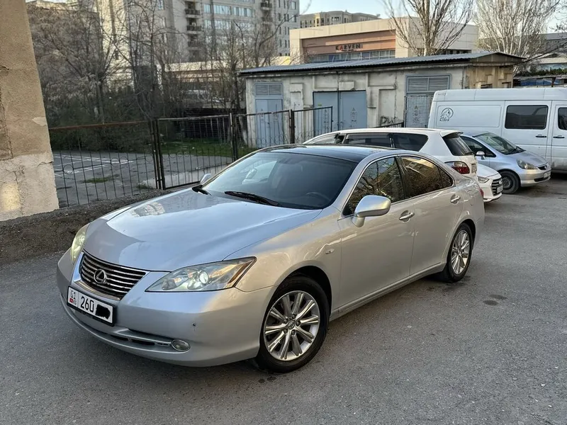 Lexus ES