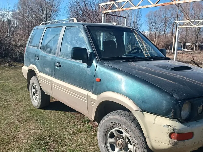 Nissan Terrano II