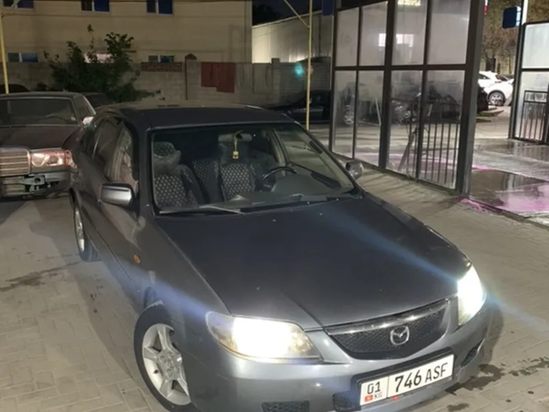 Mazda 323