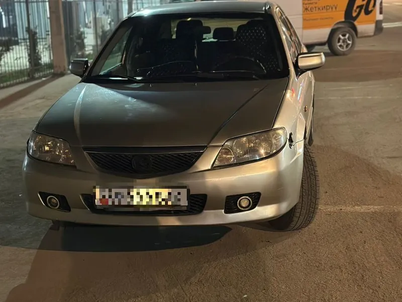 Mazda 323