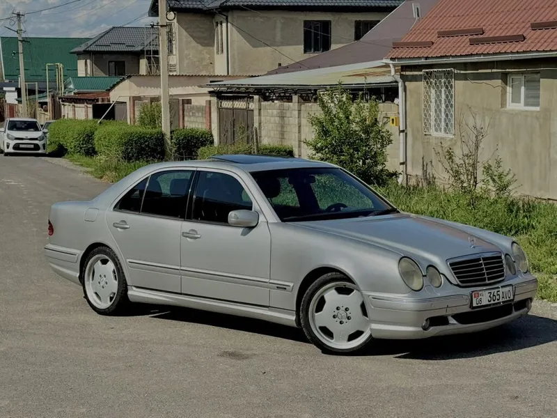 MercedesBenz E-класс AMG
