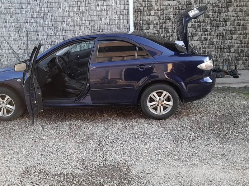 Mazda 6