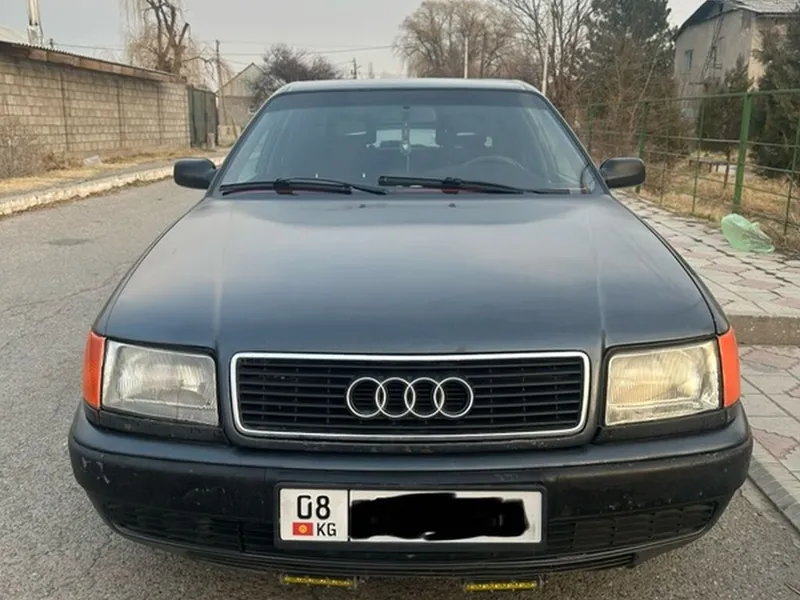 Audi 100