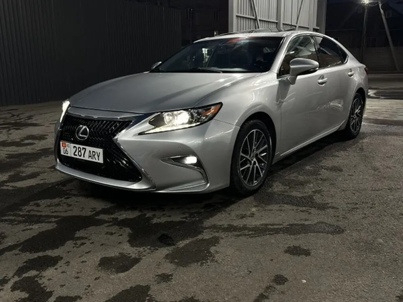 Lexus ES