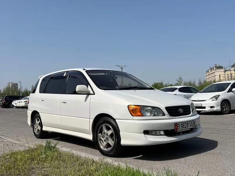 Toyota Ipsum