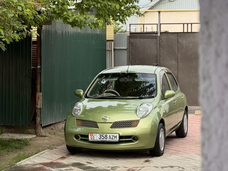 Nissan March