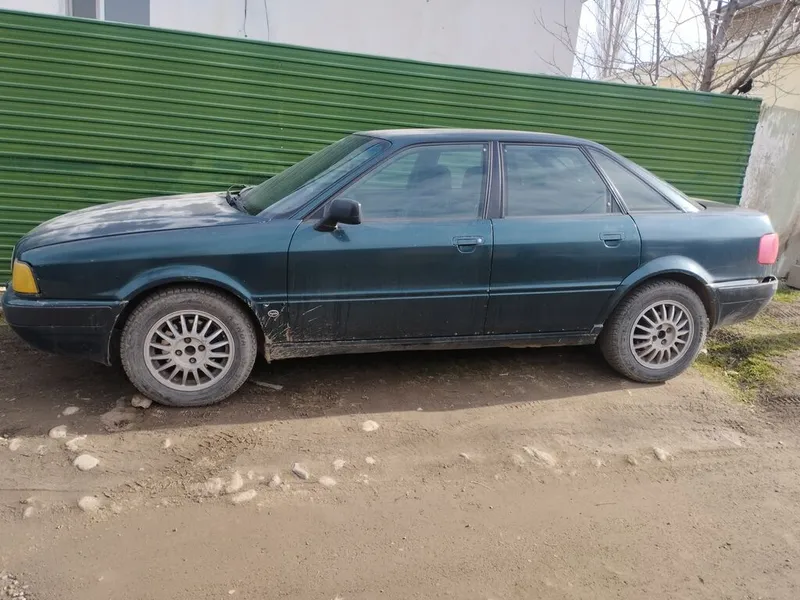 Audi 80