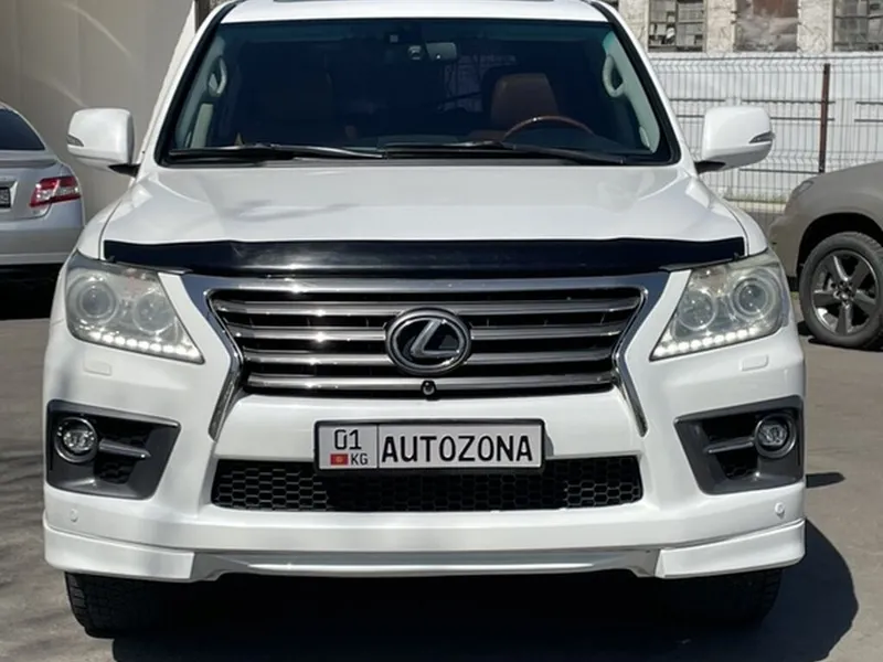 Lexus LX
