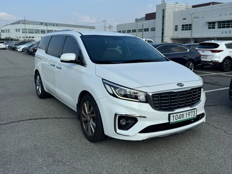 Kia Carnival