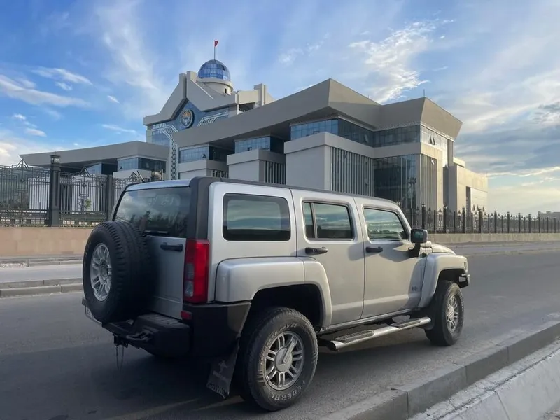 Hummer H3