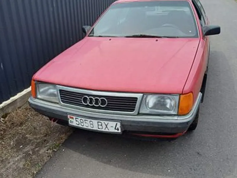 Audi 100
