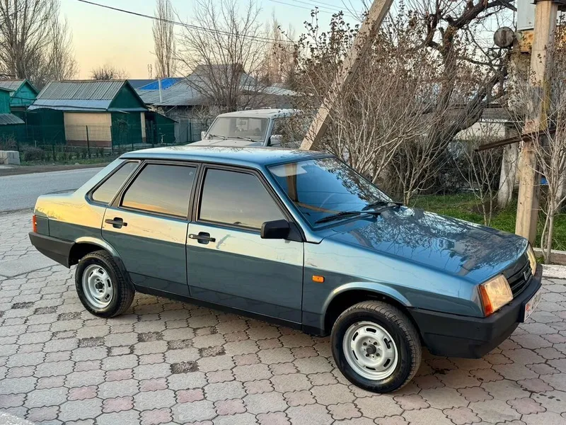 VAZ 21099