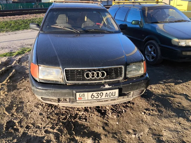 Audi 100