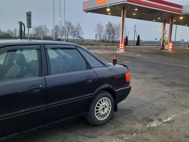 Audi 80