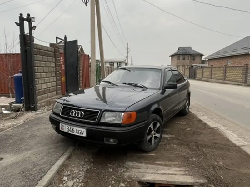 Audi 100
