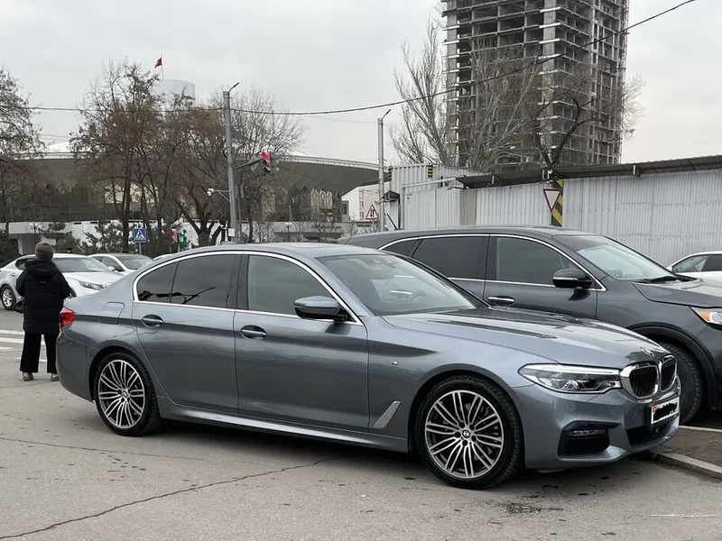 BMW 530