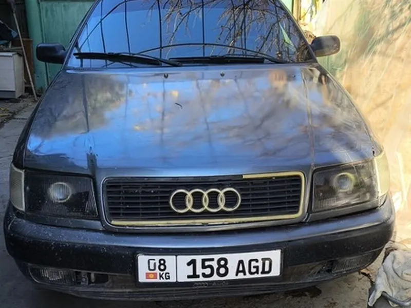 Audi 100