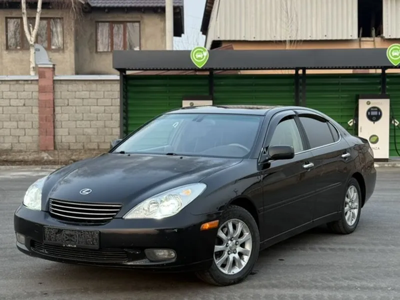 Lexus ES