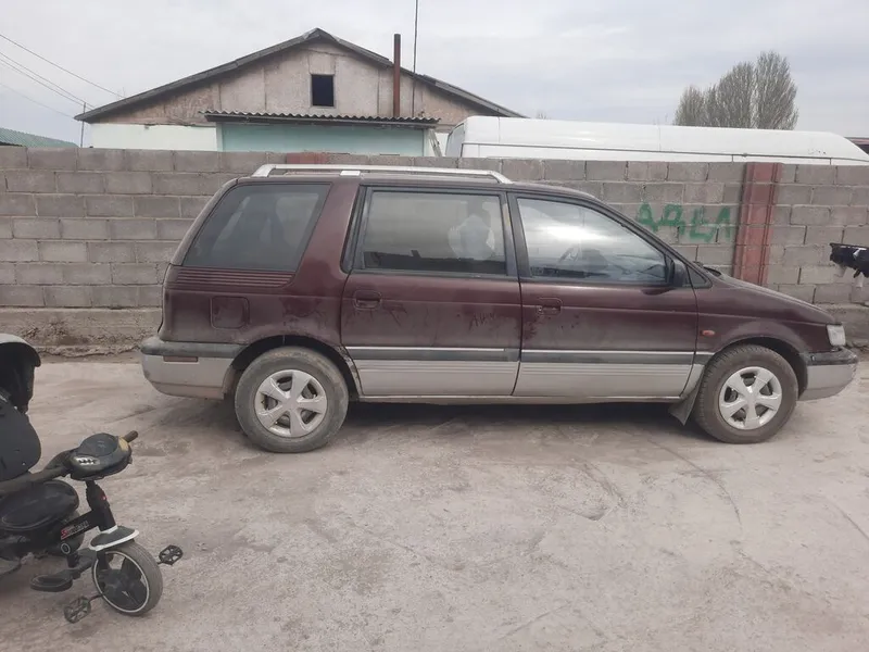 Mitsubishi Space Wagon