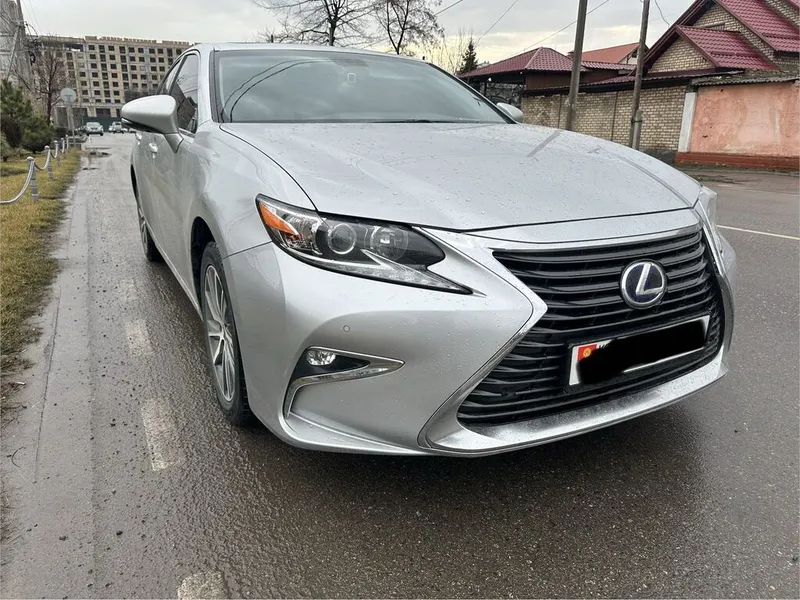 Lexus ES