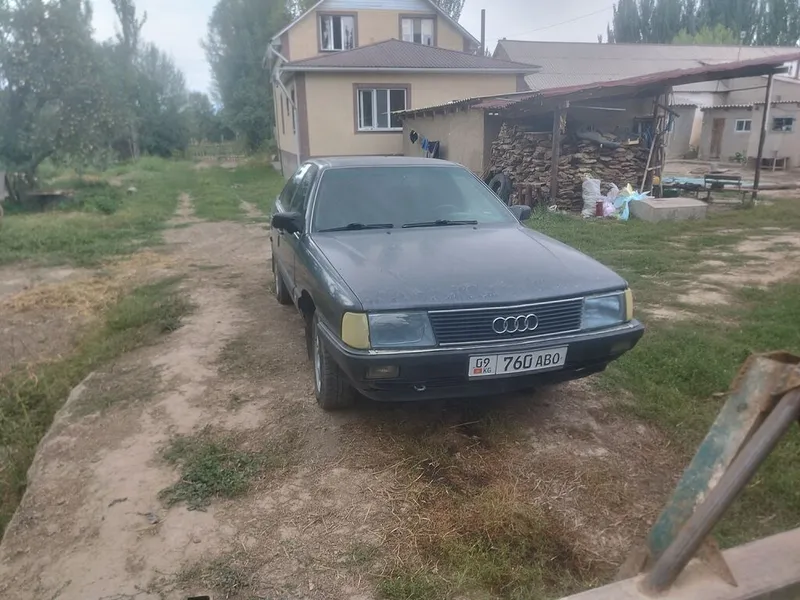 Audi 100
