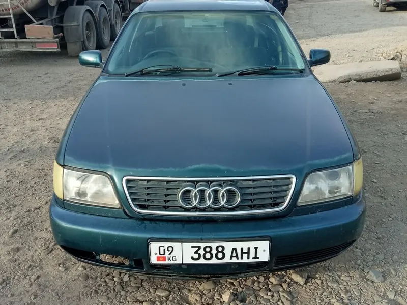 Audi 100