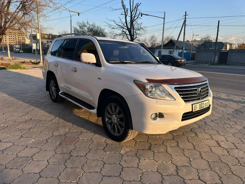 Lexus LX