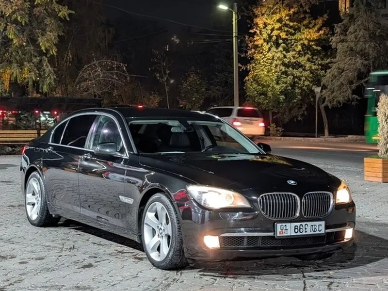 BMW 740