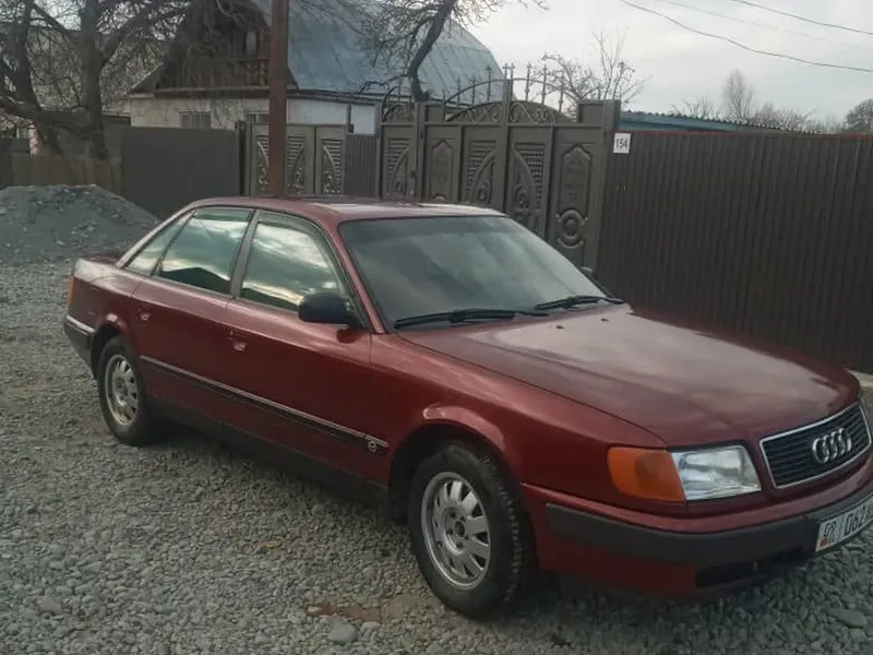 Audi 100