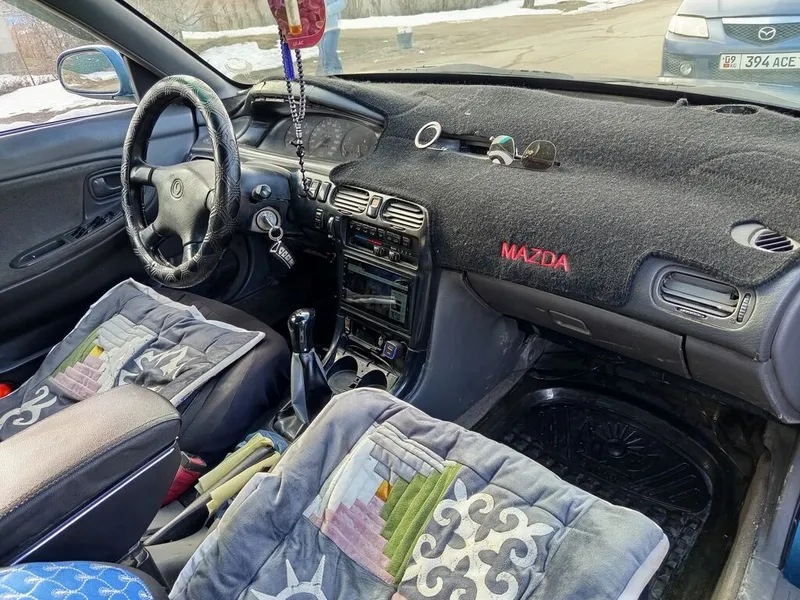 Mazda Cronos