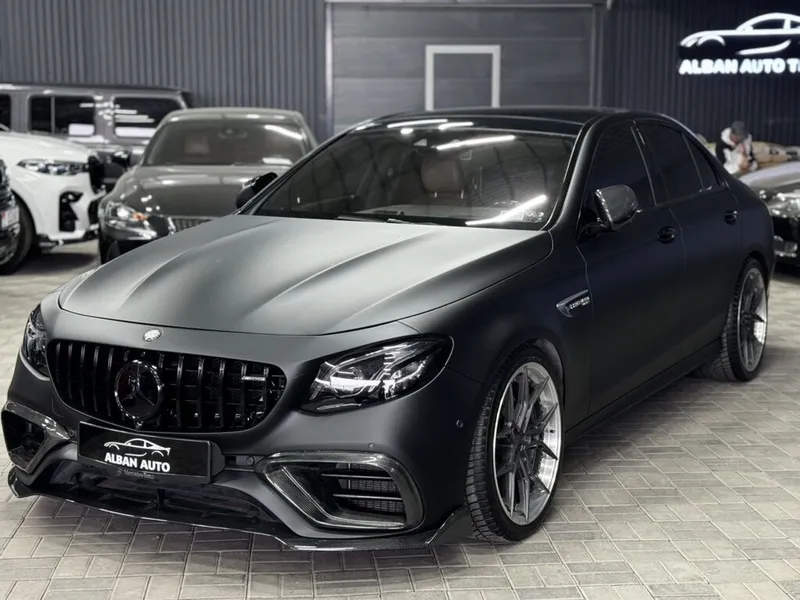 MercedesBenz E-класс AMG