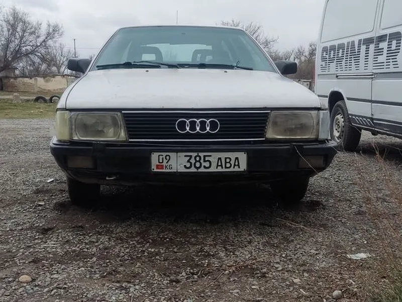 Audi 100