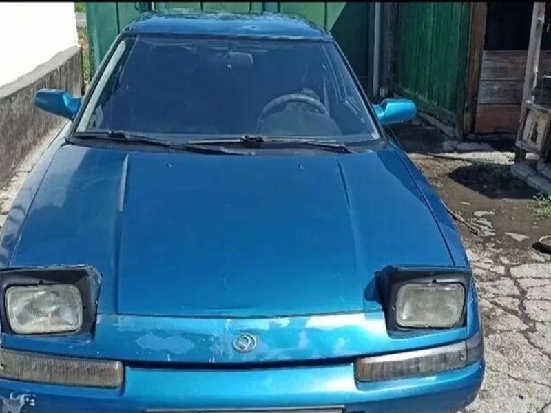 Mazda 323