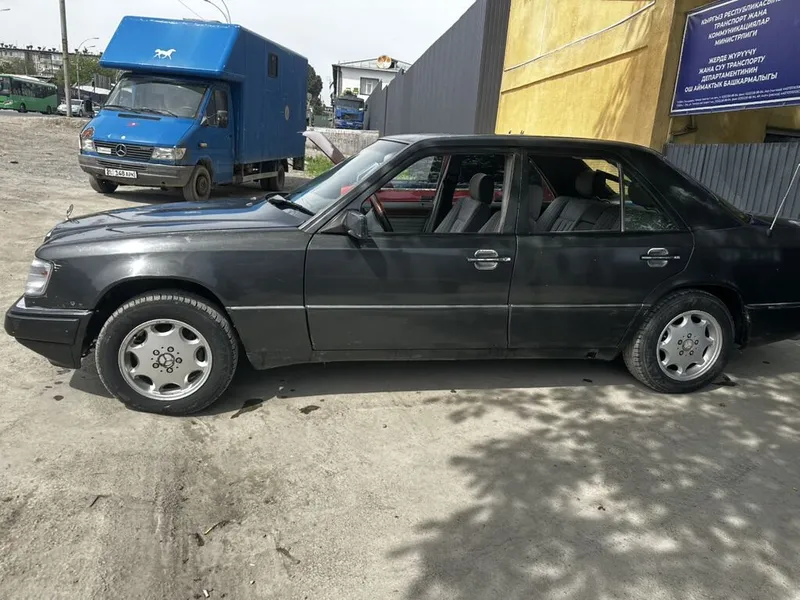 MercedesBenz W124
