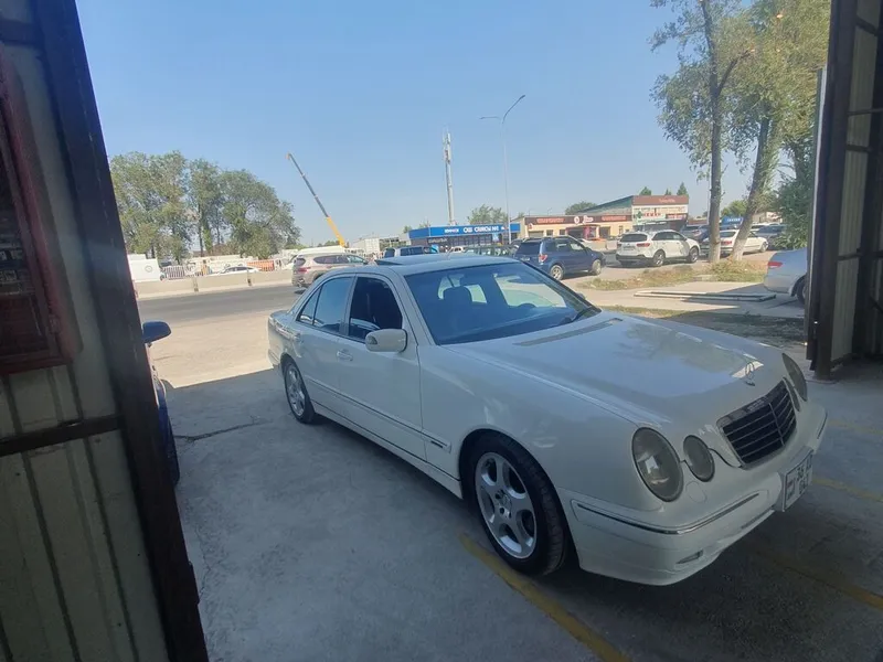 MercedesBenz E-Class