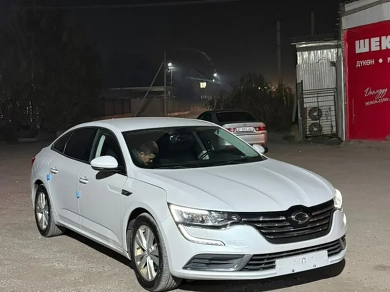 Renault SM6