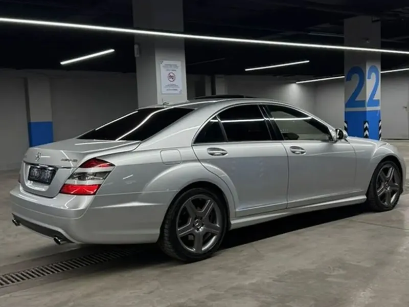 MercedesBenz S-Class