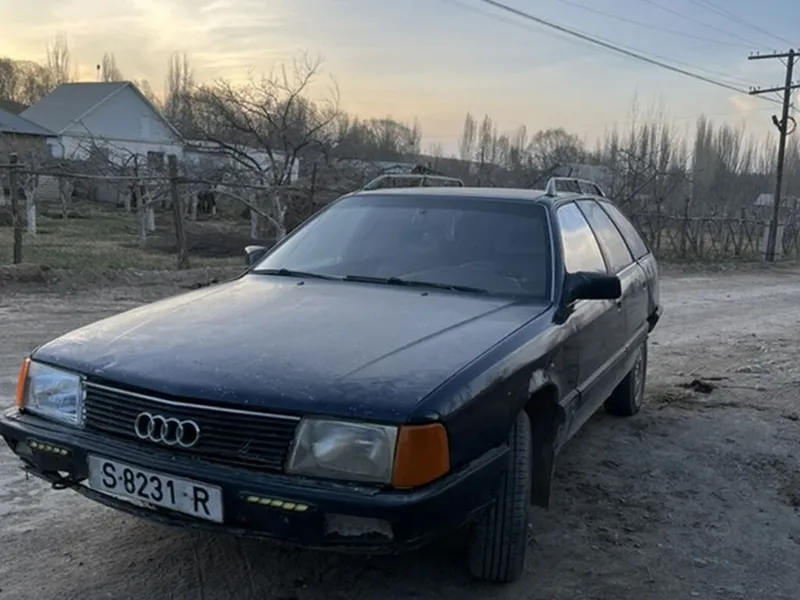 Audi 100