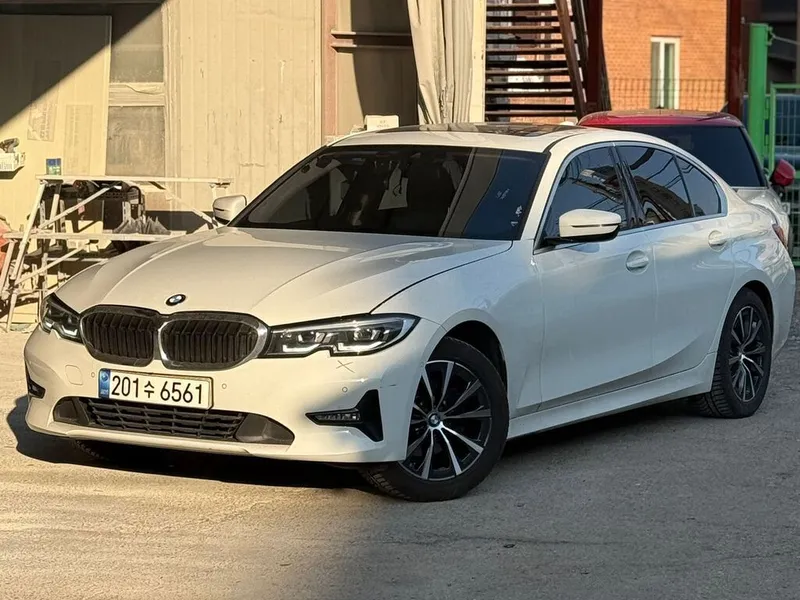 BMW 320