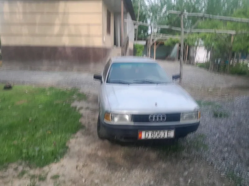 Audi 80